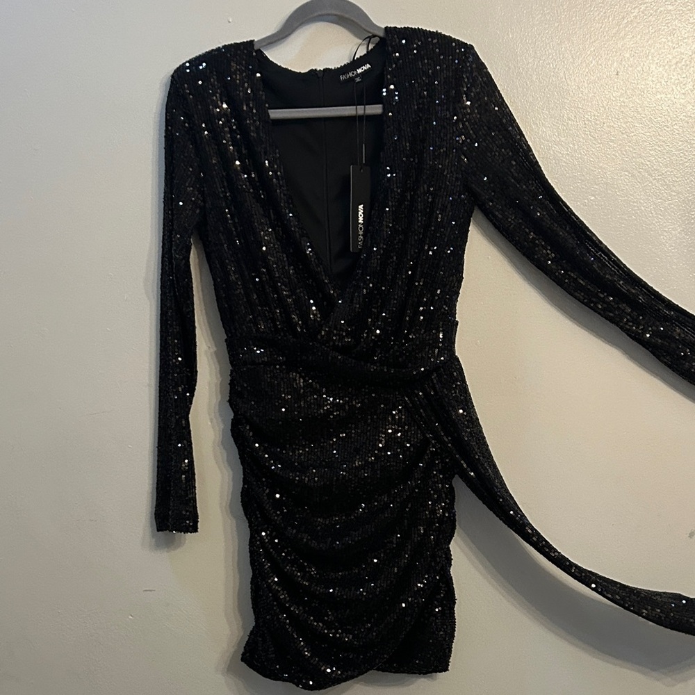 Fashion Nova Black Sequin Long Sleeve Wrap Mini Dress Ruched Bodycon M